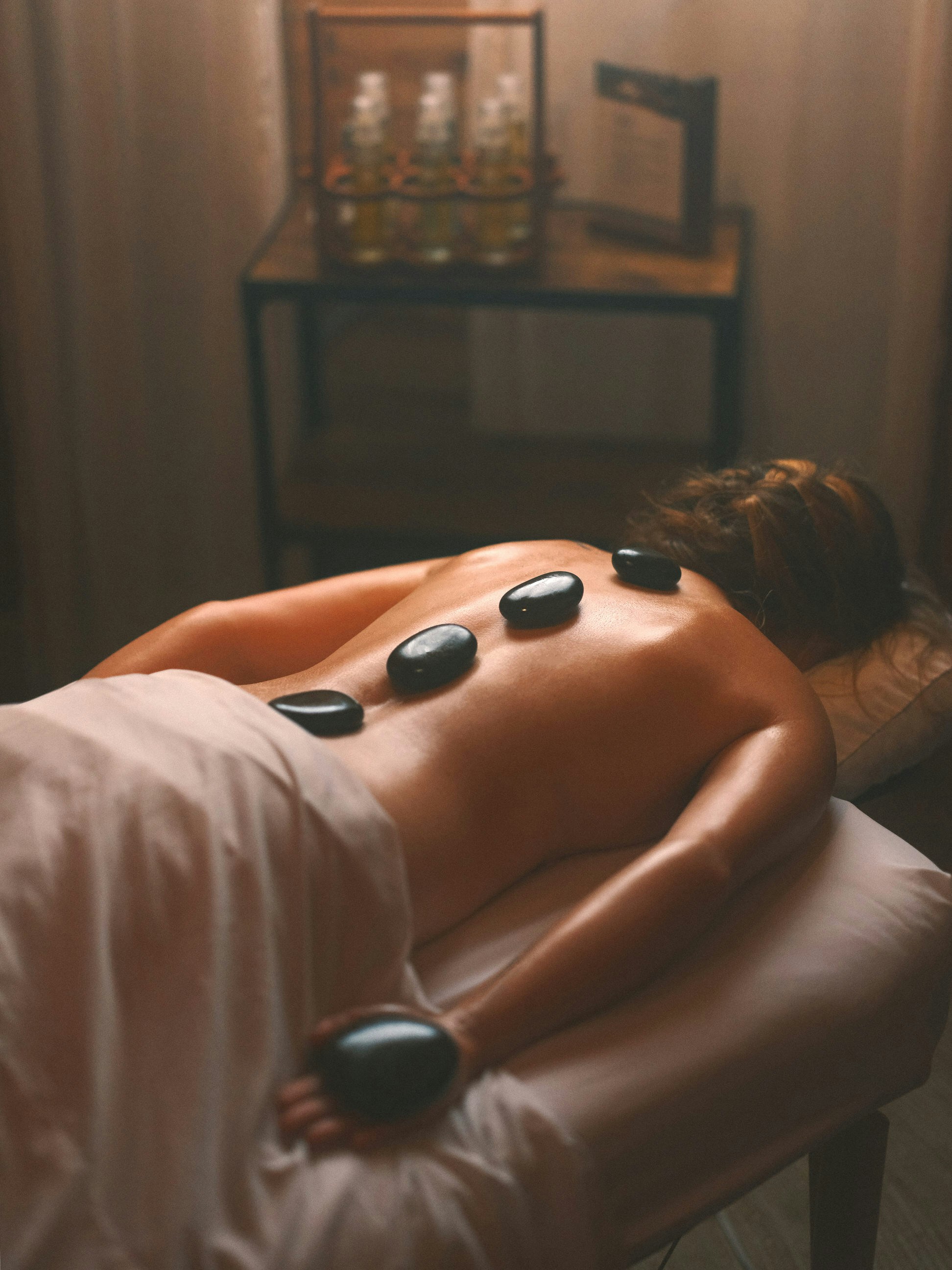 Hot stone massage in Nha Trang — Spa Lux Lite
